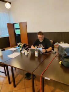 Eingelieferten Guppys werden gerade in das System eingetragen